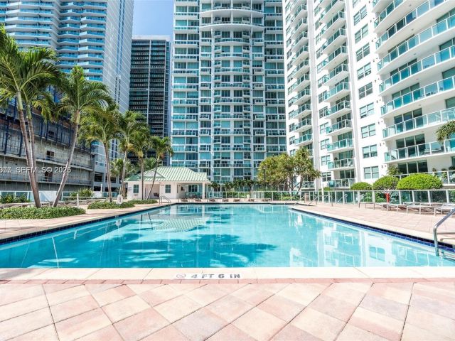 Продажа квартиры #4121 - фото 7491032