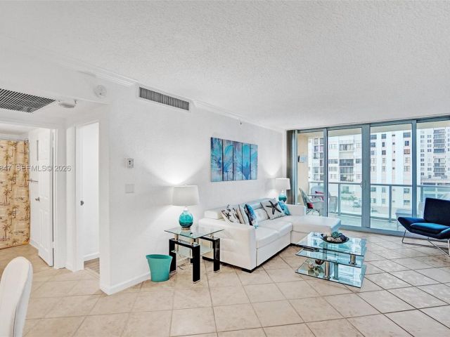 Квартира в аренду номер538 (Available March 31) - фото 7477698