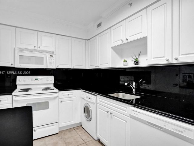 Квартира в аренду номер538 (Available March 31) - фото 7477706