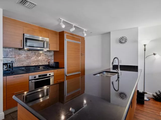 Продажа квартиры #2111 - фото 7461764