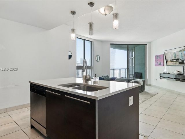 Продажа квартиры #2810 - фото 7495213