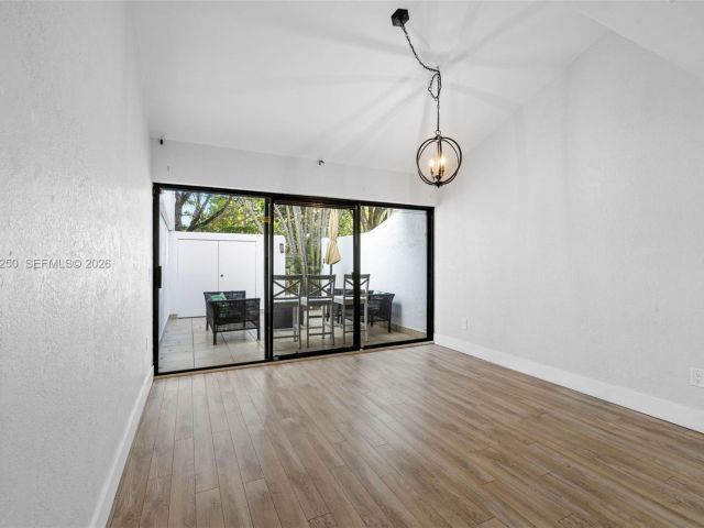 Дом в аренду по адресу 20900 Leeward Ct 217-1 - фото 7476458