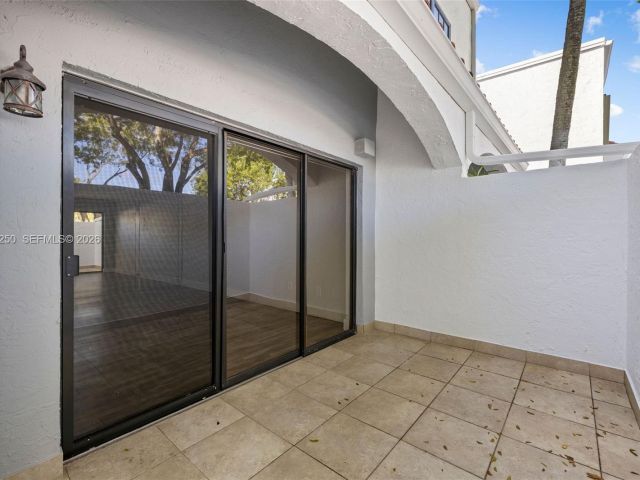 Дом в аренду по адресу 20900 Leeward Ct 217-1 - фото 7476464