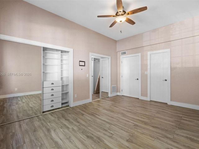 Дом в аренду по адресу 20900 Leeward Ct 217-1 - фото 7476467