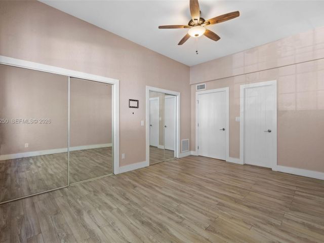 Дом в аренду по адресу 20900 Leeward Ct 217-1 - фото 7476468