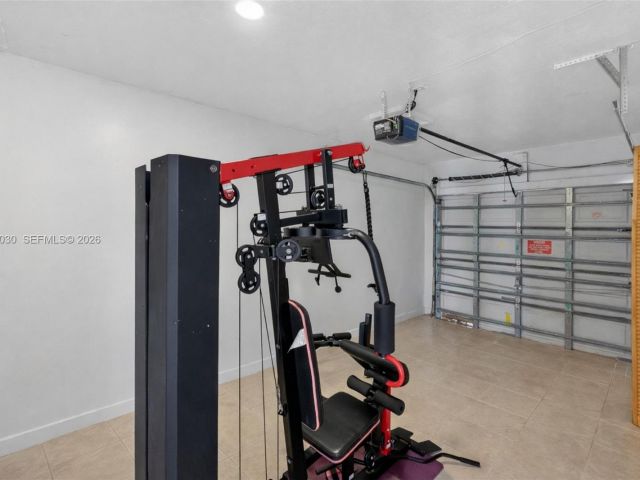 Продажа дома по адресу 13758 SW 160th Ter - фото 7532094