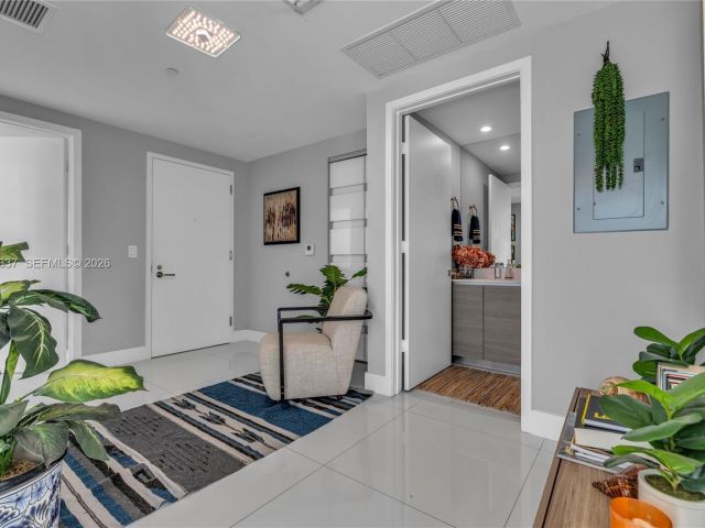 Продажа квартиры #1708 - фото 7493503