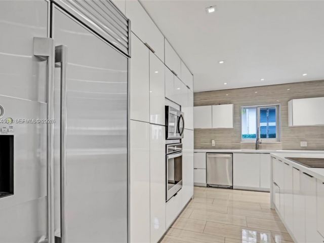 Продажа дома по адресу 2341 KEYSTONE BLVD - фото 7475686