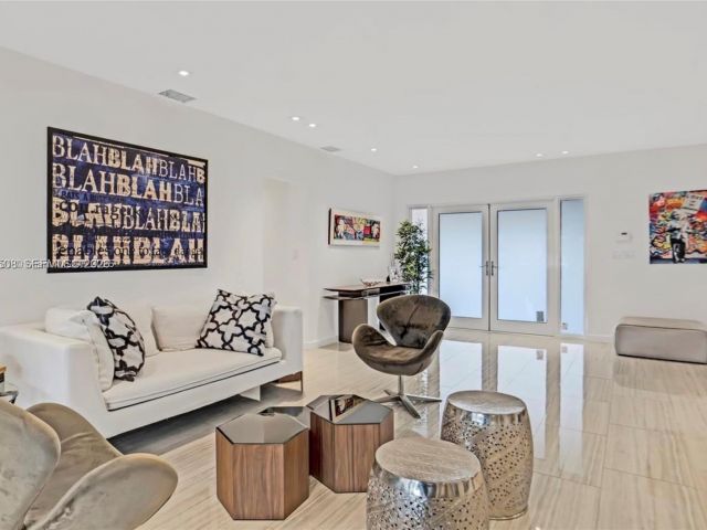 Продажа дома по адресу 2341 KEYSTONE BLVD - фото 7475691