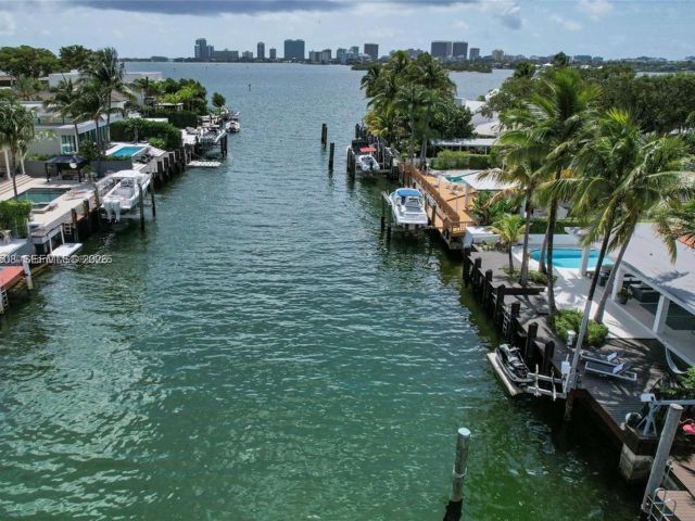 Продажа дома по адресу 2341 KEYSTONE BLVD - фото 7475694