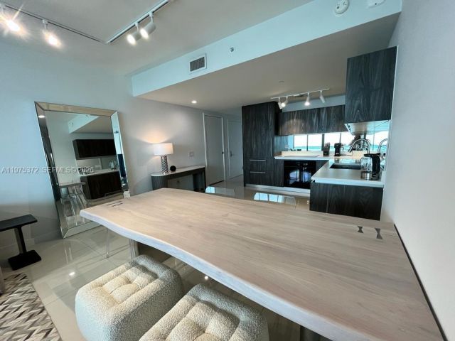 Квартира в аренду номер3003 - фото 7530260