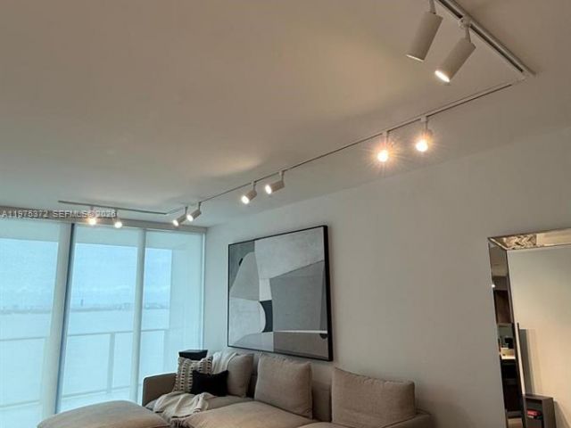 Квартира в аренду номер3003 - фото 7530261