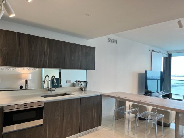 Квартира в аренду номер3003 - фото 7530265