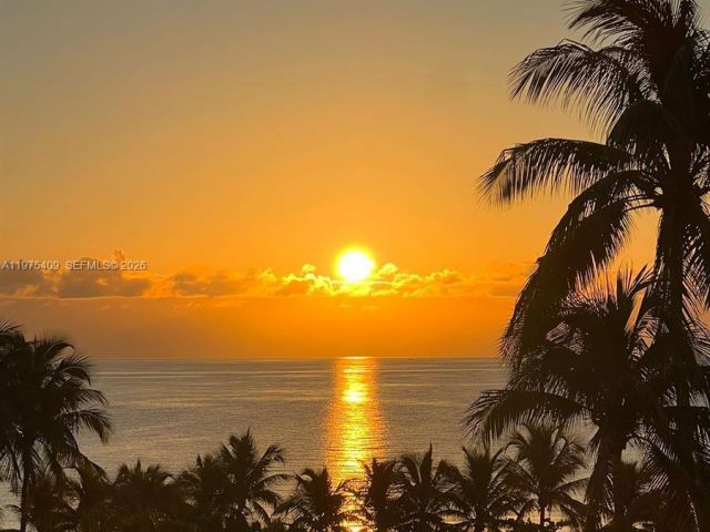 Дом в аренду по адресу 881 Ocean Dr TH7 - фото 7452318