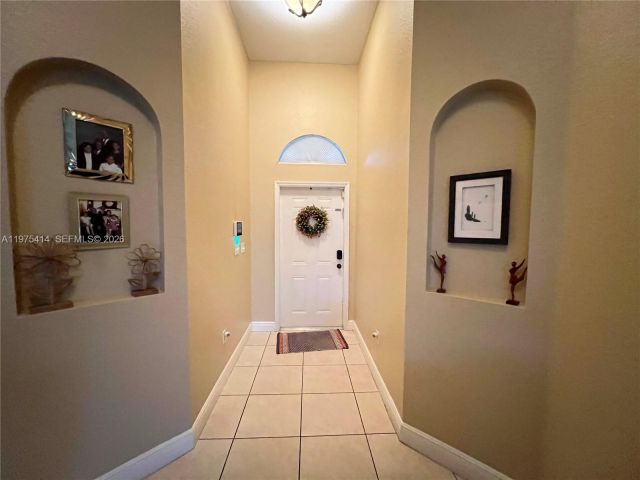 Продажа дома по адресу 29641 SW 165th Ct - фото 7461105