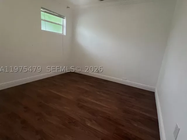 Продажа дома по адресу 109 SW 1st Ave - фото 8987821