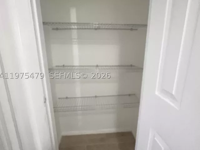 Продажа дома по адресу 109 SW 1st Ave - фото 8987822