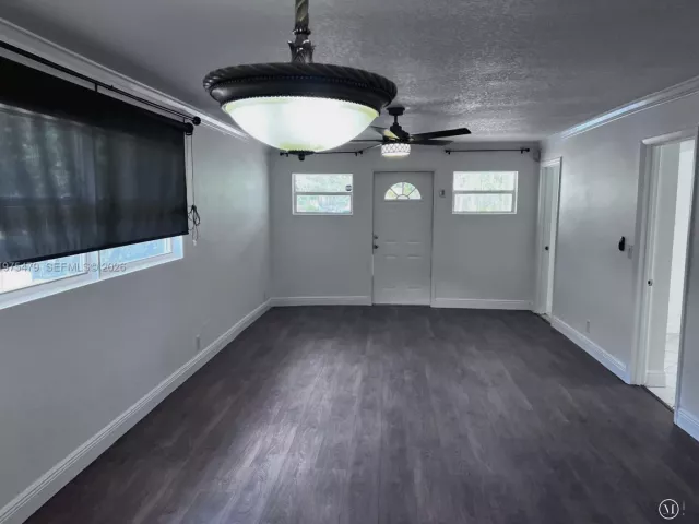 Продажа дома по адресу 109 SW 1st Ave - фото 7462254