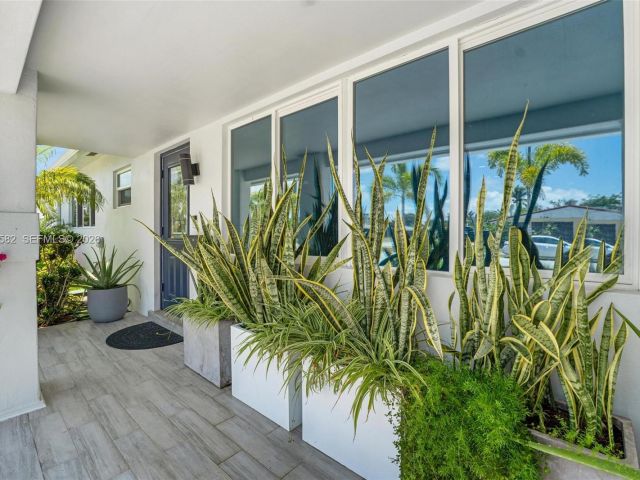 Продажа дома по адресу 309 SE 3rd Ter - фото 7529225