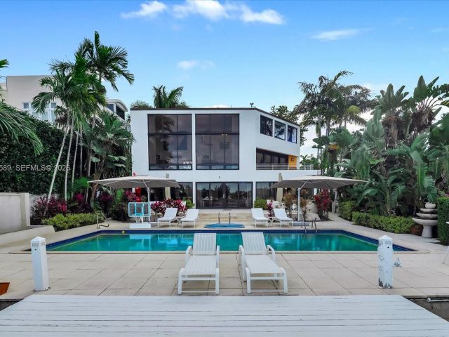 Дом в аренду по адресу 279 N Hibiscus Dr 0 - фото 7469070