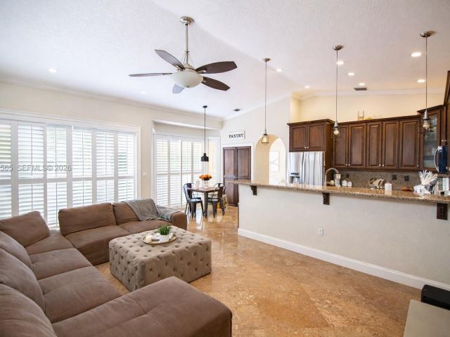 Продажа дома по адресу 15542 SW 112th Dr - фото 7529007