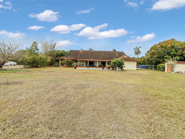 Продажа дома по адресу 27745 SW 167th Ave - фото 7460991