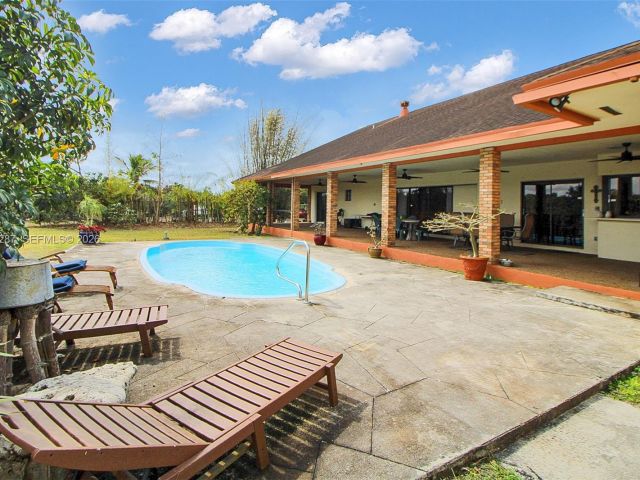 Продажа дома по адресу 27745 SW 167th Ave - фото 7460994