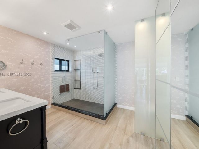 Дом в аренду по адресу 114 5th Dilido Ter - фото 7522079