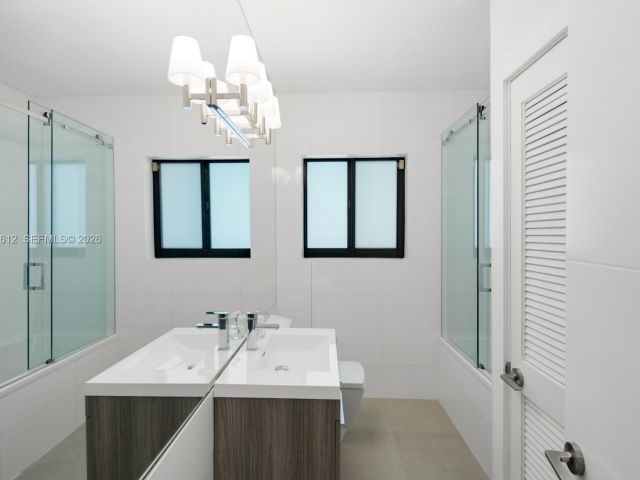 Дом в аренду по адресу 114 5th Dilido Ter - фото 7522082