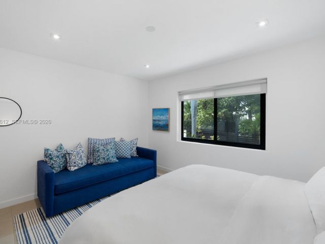 Дом в аренду по адресу 114 5th Dilido Ter - фото 7522084