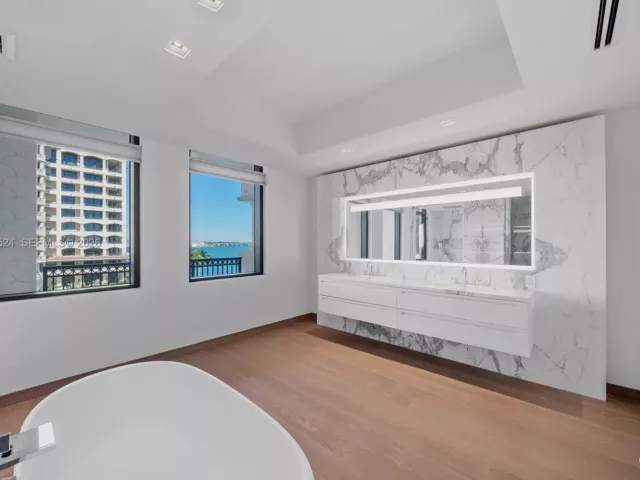 Продажа квартиры #7043 - фото 7490622