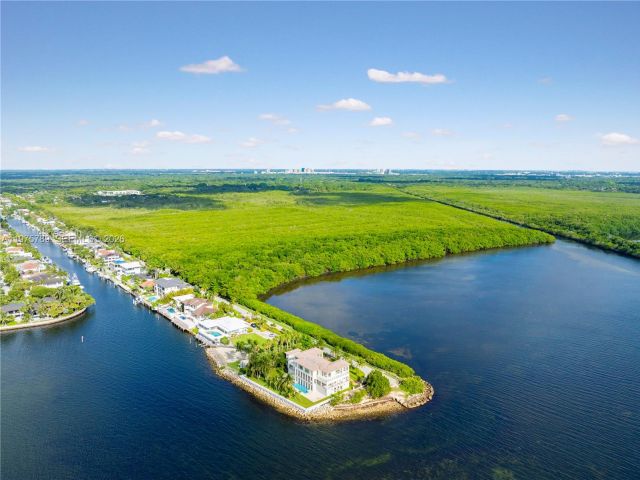 Продажа дома по адресу 650 Lugo Ave - фото 7471375