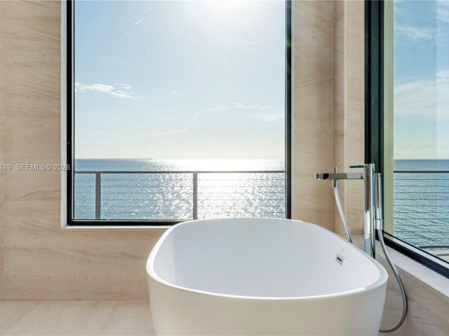 Продажа дома по адресу 650 Lugo Ave - фото 7471388