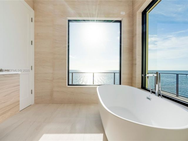 Продажа дома по адресу 650 Lugo Ave - фото 7471389