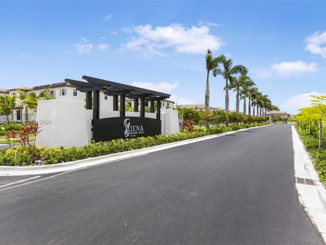 Продажа дома по адресу 23404 SW 131ST AVE - фото 7461005