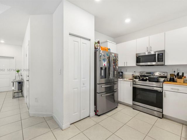 Продажа дома по адресу 23404 SW 131ST AVE - фото 7461014