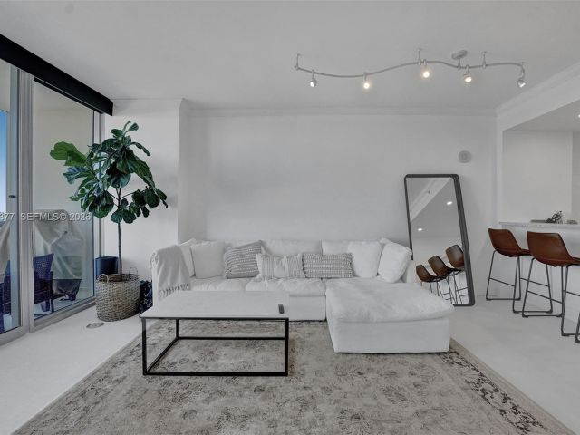 Продажа квартиры #811 - фото 7491525