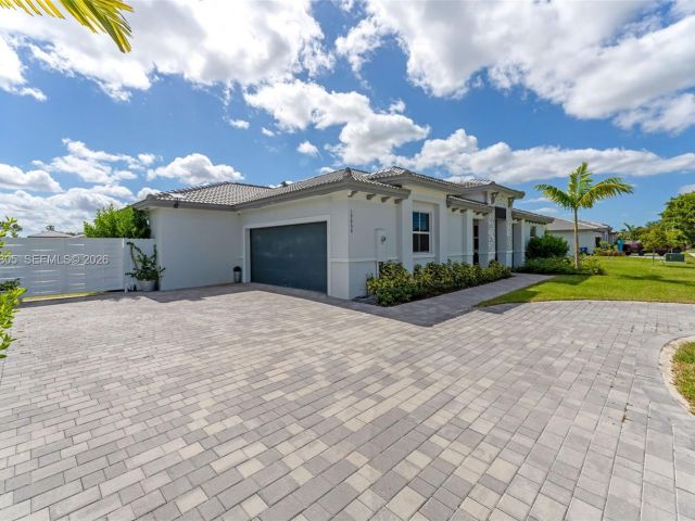 Дом в аренду по адресу 19866 SW 320th St 0 - фото 7460210