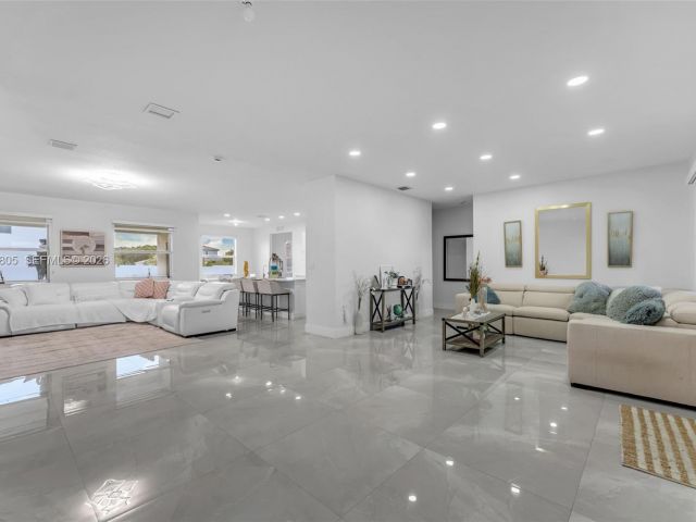 Дом в аренду по адресу 19866 SW 320th St 0 - фото 7460213