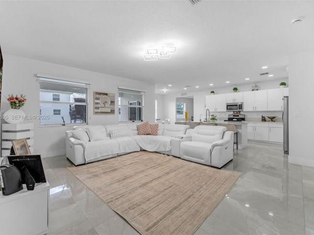 Дом в аренду по адресу 19866 SW 320th St 0 - фото 7460216