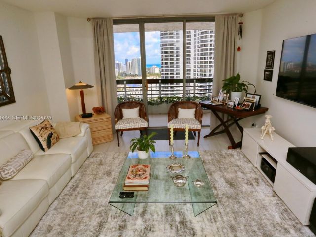 Продажа квартиры #2807 - фото 7504086