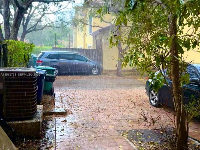 Дом в аренду по адресу 11269 SW 231st LN - фото 7465346