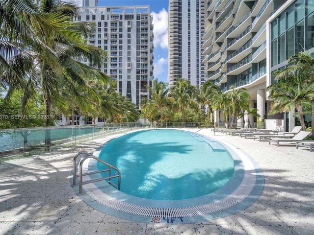 Квартира в аренду номер3906 - фото 7493384