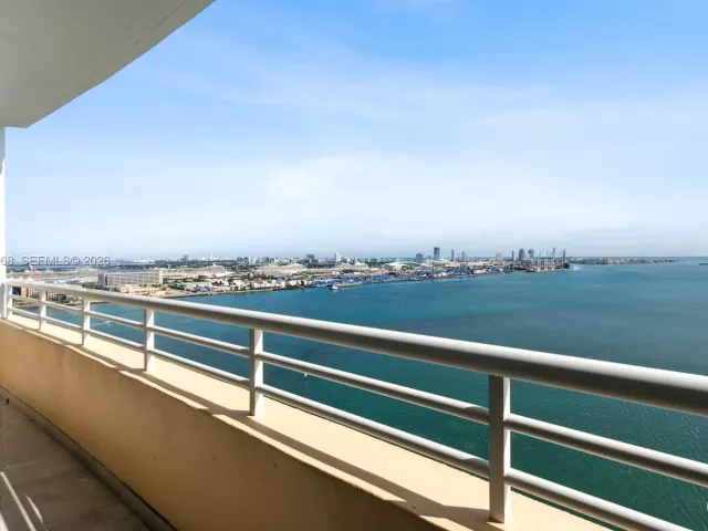 Продажа квартиры #2502 - фото 7511828