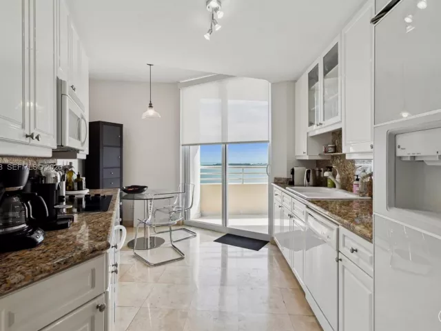 Продажа квартиры #2502 - фото 7511829