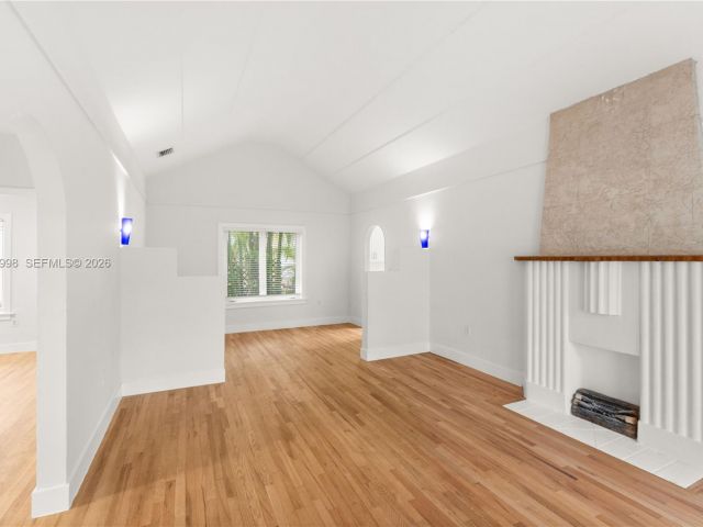 Дом в аренду по адресу 1222 Genoa St - фото 7470945