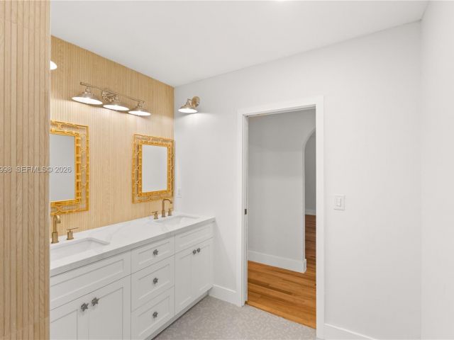 Дом в аренду по адресу 1222 Genoa St - фото 7470956