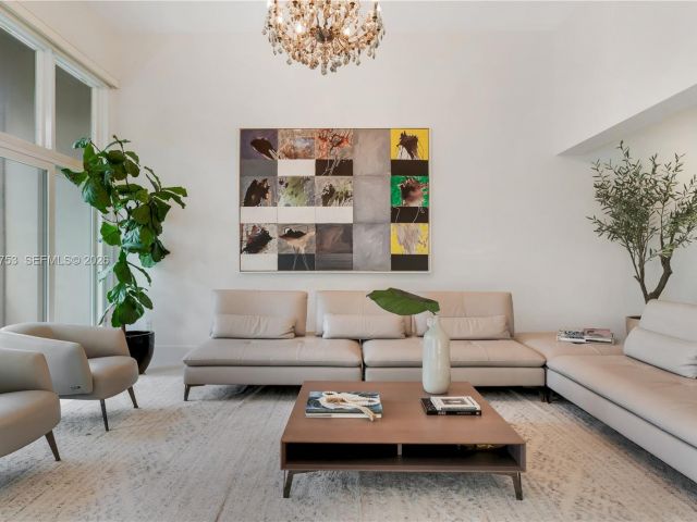 Продажа дома по адресу 1880 S Bayshore Dr - фото 7528356