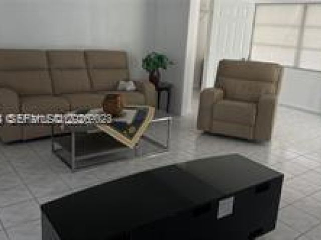 Дом в аренду по адресу 2631 Fillmore St - фото 7474355