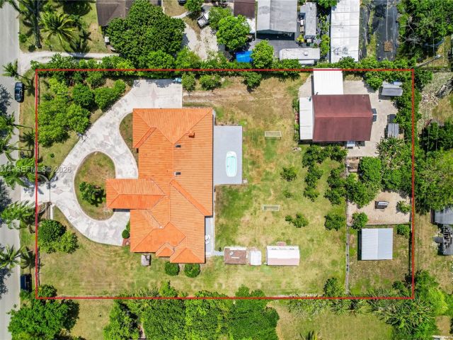 Продажа дома по адресу 20825 SW 242nd St - фото 7461132